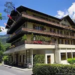 Staubbach Hotel 2*