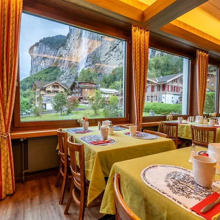 Hotel Staubbach 2*