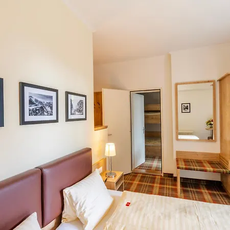 Hotel Staubbach 2*