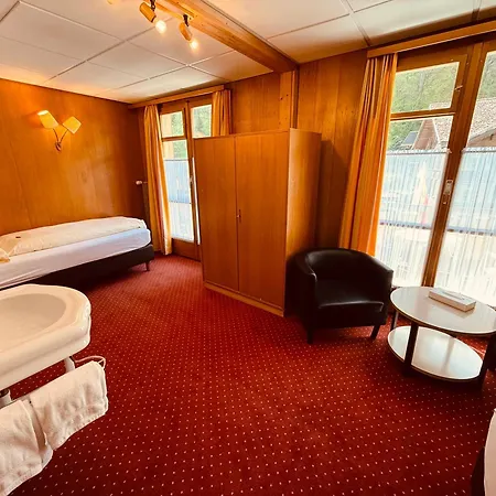 슈타우바흐 2* 라우터브루넨