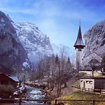 Staubbach Отель Лаутербруннен